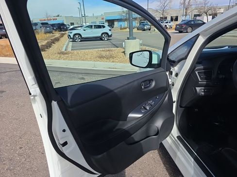 Used 2019 Nissan Leaf S w/ S Charge Package image 9