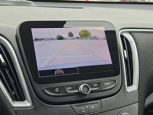 Used 2024 Chevrolet Malibu LT FWD image 23