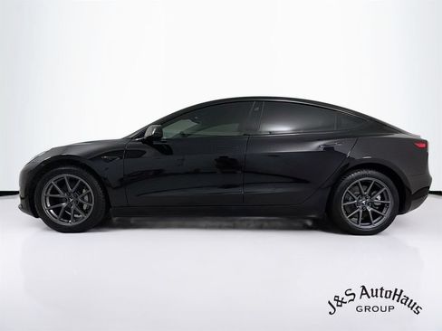 Used 2021 Tesla Model 3 Long Range AWD/4WD image 4