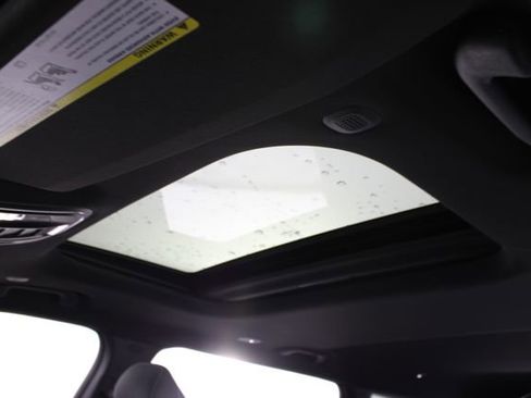 New 2026 Jeep Grand Cherokee L 4WD image 9