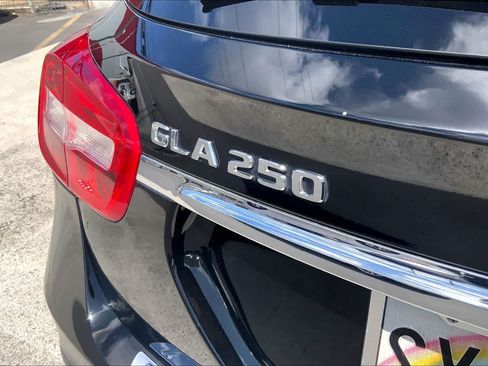 Used 2017 Mercedes-Benz GLA 250 image 7