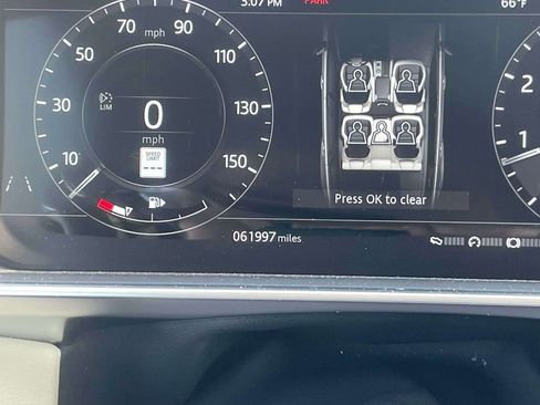 Used 2018 Land Rover Range Rover Sport HSE image 27