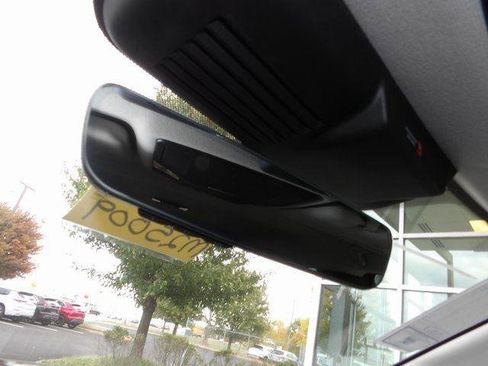 New 2025 Mitsubishi Outlander SE image 24