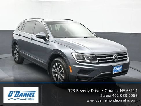 Used 2020 Volkswagen Tiguan SE w/ Panoramic Sunroof Package AWD/4WD image 8