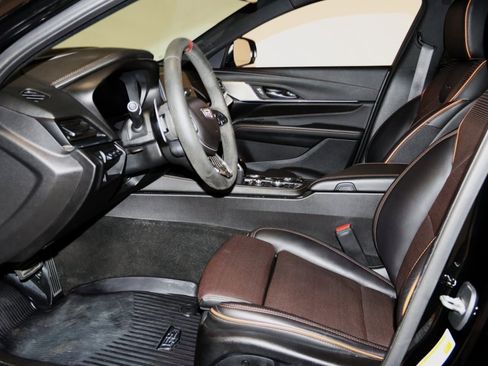 Used 2021 Cadillac CT4 V image 37