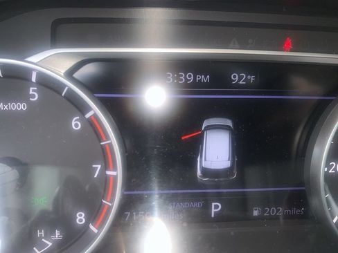 Certified 2023 Nissan Rogue SV w/ SV Premium B Package FWD image 4