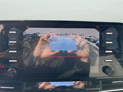 Used 2022 Toyota Sienna LE image 26