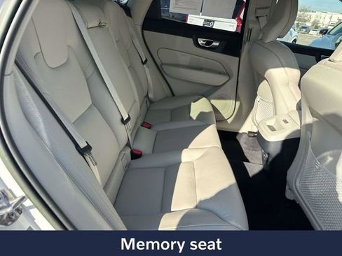 Used 2023 Volvo XC60 B5 Plus w/ Climate Package image 13