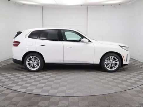 Certified 2025 BMW X3 xDrive30i w/ Convenience Package image 5