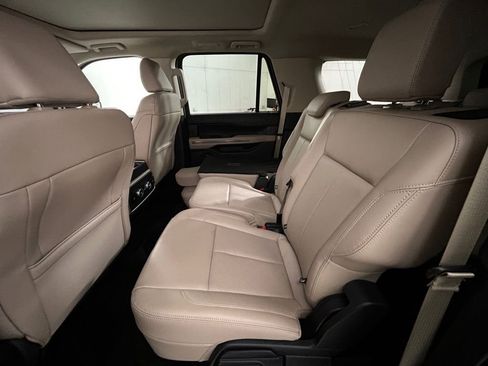 Used 2023 Ford Expedition Max XLT AWD/4WD image 19