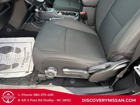 Used 2021 Jeep Wrangler Sport AWD/4WD image 16