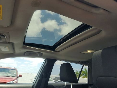 Certified 2024 Toyota Corolla Cross LE w/ Moonroof Package image 17