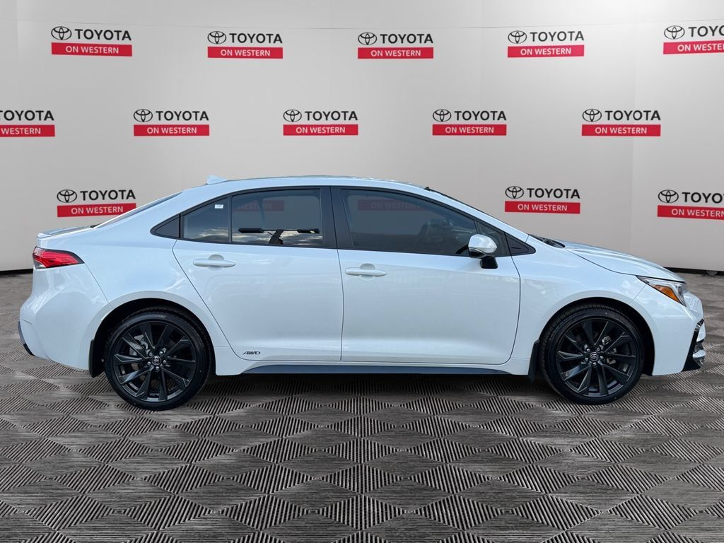 Certified 2026 Toyota Corolla SE AWD/4WD image 4