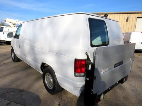 Used 2001 Ford E-150 and Econoline 150 image 6