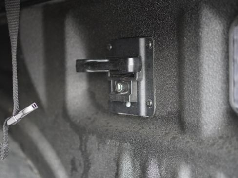 Used 2021 Ford F150 Lariat w/ Equipment Group 501A Mid image 13