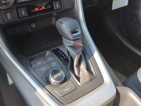 New 2025 Toyota RAV4 SE image 19