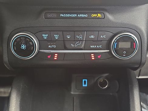 Used 2020 Ford Escape SE FWD image 21