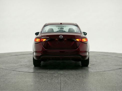 Used 2025 Nissan Sentra SV image 7