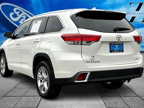 Used 2019 Toyota Highlander Limited image 12