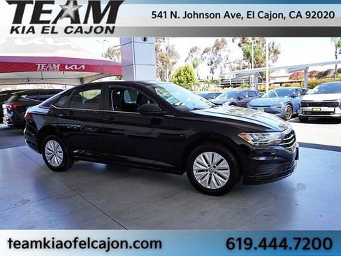 Used 2019 Volkswagen Jetta S w/ Driver Assistance Package FWD image 9