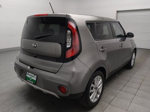 Used 2019 Kia Soul + FWD image 9