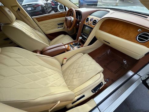 Used 2016 Bentley Flying Spur V8 AWD/4WD image 35