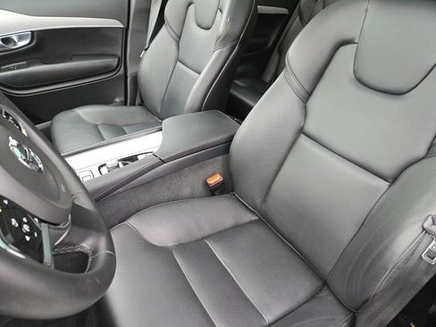 Used 2024 Volvo XC90 B5 Core w/ Protection Package Premier image 25