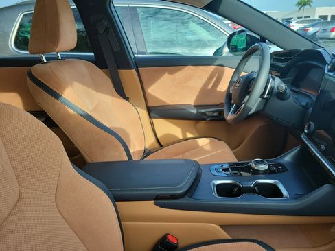 Used 2023 Lexus RZ 450e Premium AWD/4WD image 10