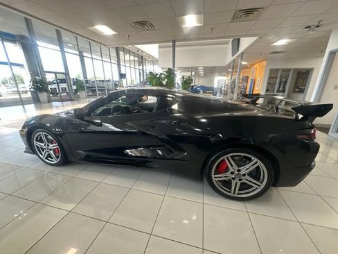 New 2027 Chevrolet Corvette Stingray Coupe w/ Z51 Performance Package RWD image 6