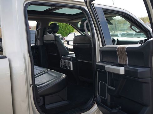 Used 2017 Ford F350 Lariat w/ Lariat Ultimate Package AWD/4WD image 20