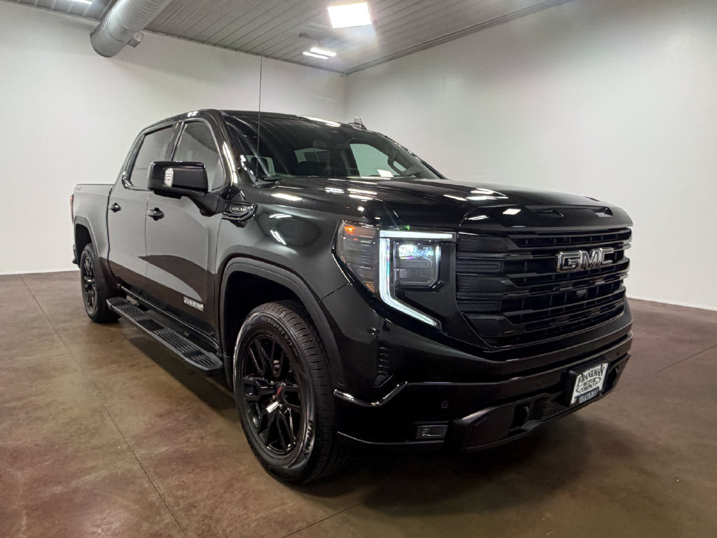 Used 2024 GMC Sierra 1500 Elevation w/ Elevation Premium Package AWD/4WD image 31