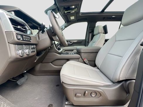 New 2026 GMC Yukon XL Elevation w/ Elevation Premium Package image 15