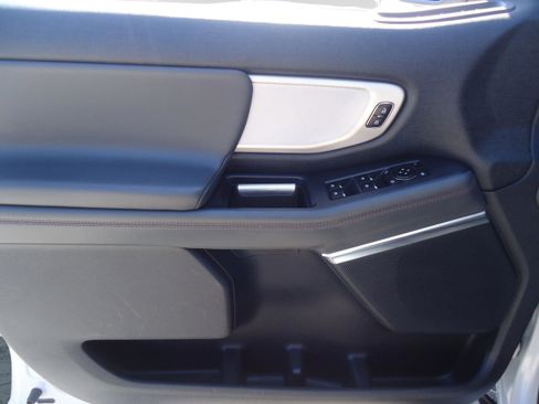 Used 2025 Ford Expedition Max Active AWD/4WD image 23