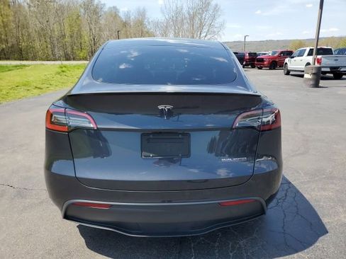 Used 2024 Tesla Model Y Performance AWD/4WD image 4