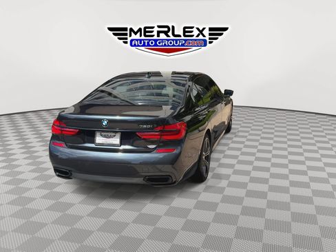Used 2019 BMW 750i w/ Executive Package RWD image 7