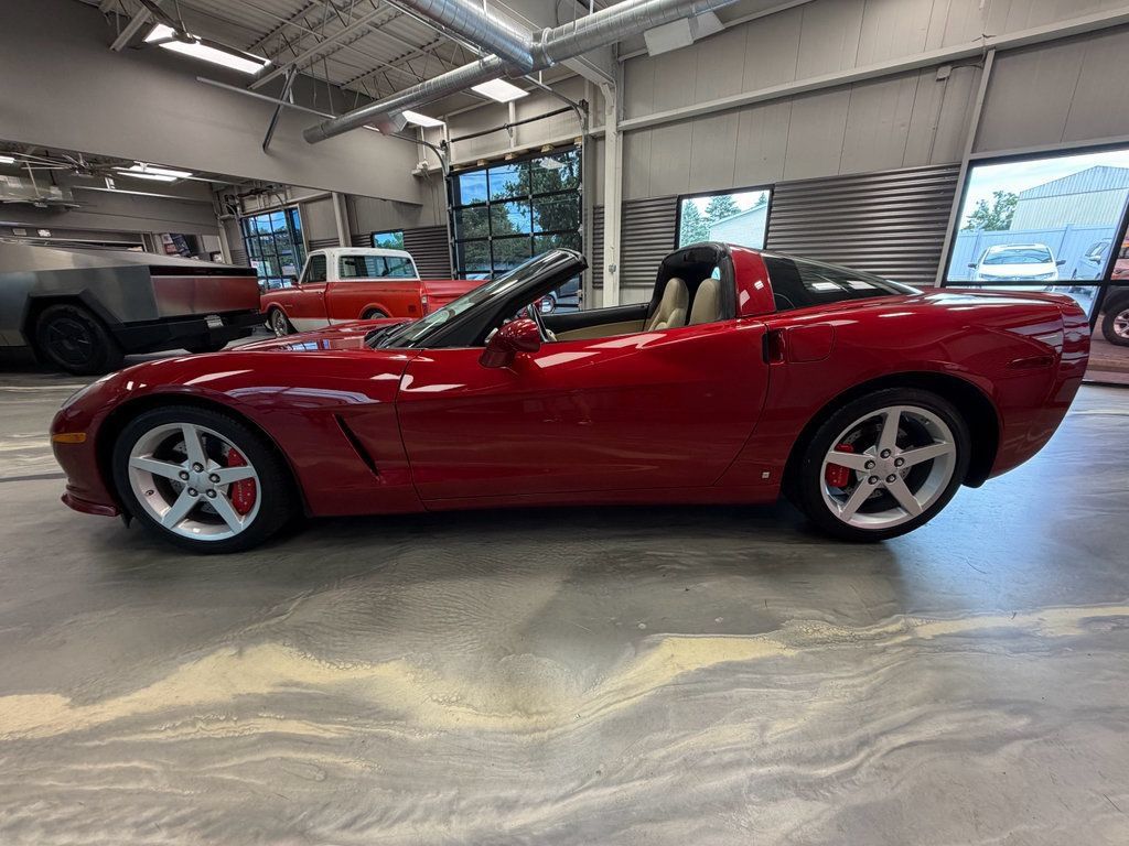 Used 2005 Chevrolet Corvette Coupe w/ Preferred Equipment Group RWD image 30