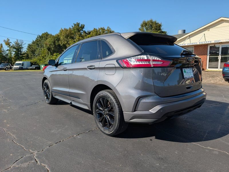 Used 2022 Ford Edge SE w/ Black Appearance Package AWD/4WD image 7
