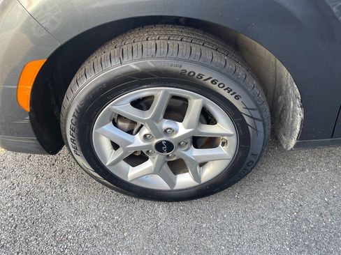 Used 2024 Kia Soul LX w/ Option Group 015 image 6