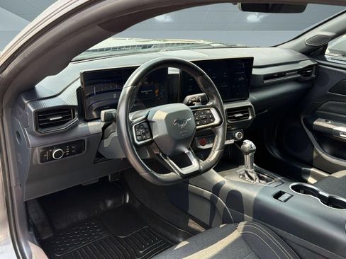 Used 2024 Ford Mustang GT RWD image 4