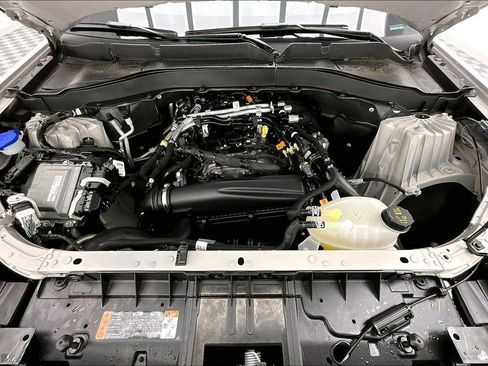 Certified 2025 Ford Explorer Active image 10