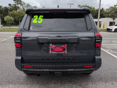 Certified 2025 Toyota 4Runner TRD Off-Road Premium AWD/4WD image 5