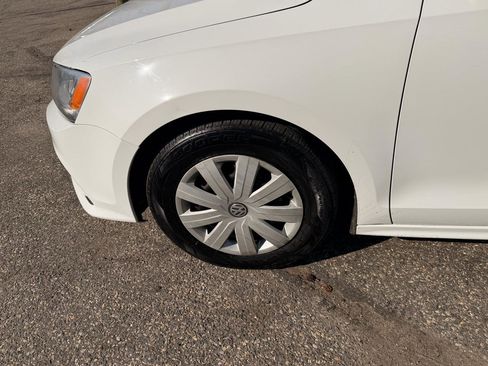 Used 2015 Volkswagen Jetta S image 11