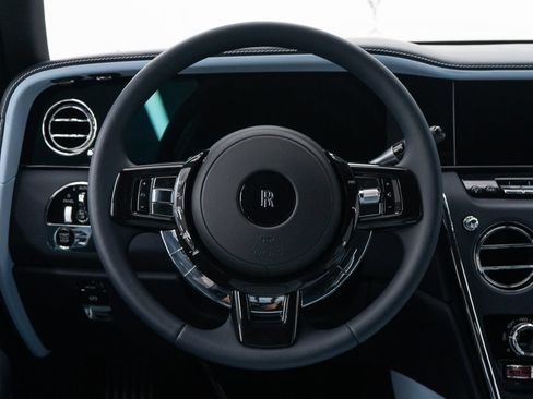 Certified 2025 Rolls-Royce Cullinan AWD/4WD image 37