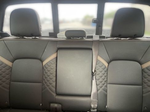 Used 2023 GMC Canyon Denali AWD/4WD image 21