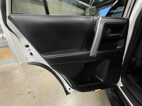 Used 2018 Toyota 4Runner SR5 RWD image 19