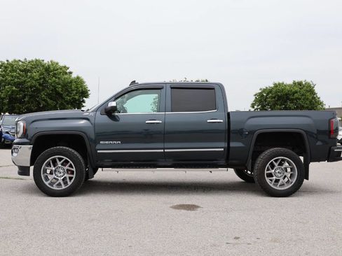 Used 2017 GMC Sierra 1500 SLT w/ Enhanced Driver Alert Package AWD/4WD image 8