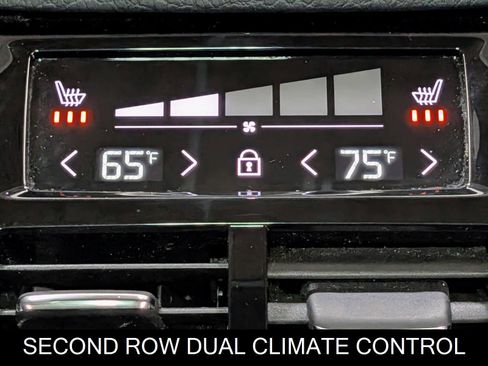 Used 2022 Volvo XC90 T6 Momentum w/ Advanced Package image 20