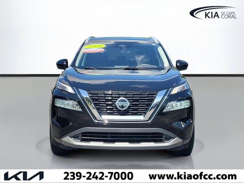 Used 2021 Nissan Rogue SV w/ Premium Package FWD image 2