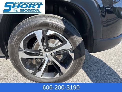 Used 2024 Chevrolet Trax RS w/ Driver Confidence Package FWD image 9