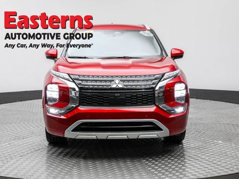 Used 2023 Mitsubishi Outlander SEL image 2